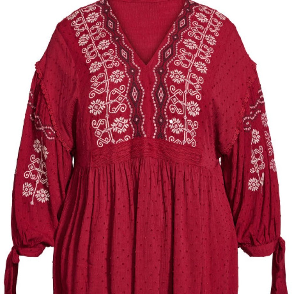 Avenue Plus Size Red Tunic Boho Bohemian Size 16 NWT